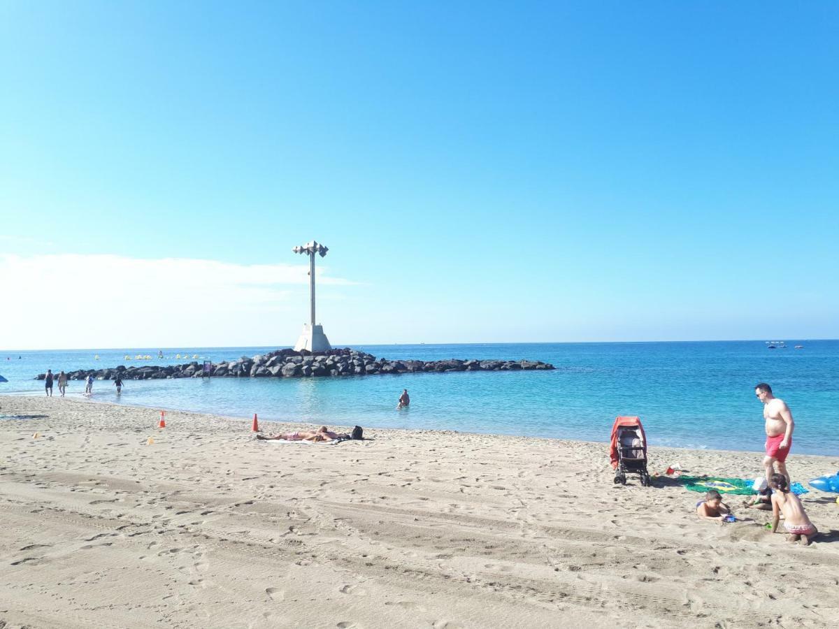 Playa De Las Vistas 阿罗纳 外观 照片